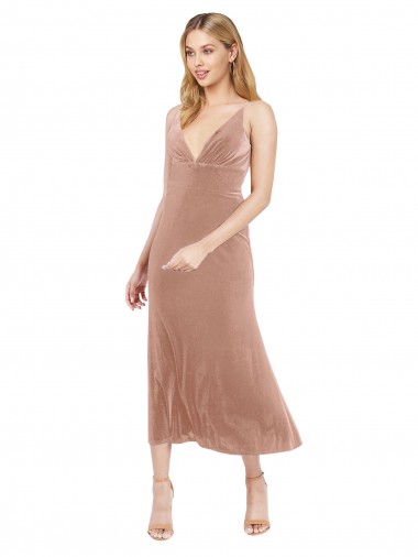 Cheap Midi Cocktail Length Short V-Neck Velvet Bridesmaid Dress / Prom Dress with Notched Neckline Perth